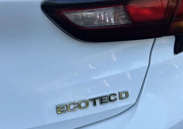 Opel Astra cena 43000 przebieg: 120808, rok produkcji 2017 z Tuchola małe 379